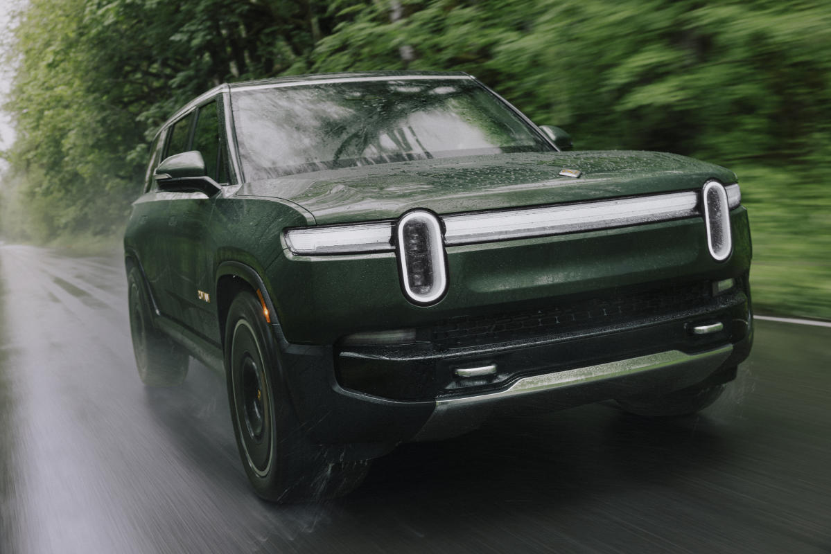 rivian-updates-r1-with-new-motors,-battery-packs-for-improved-performance-and-lower-costs